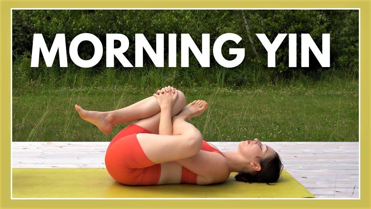15 min Morning Yin Yoga - Wake Up & STRETCH!